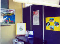 stand2.jpg (58362 byte)
